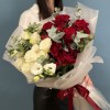 Букет романтика в красном и белом